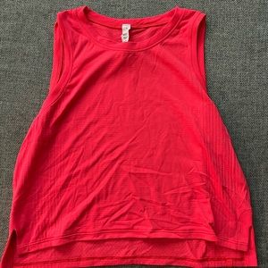 NWOT Lululemon tank
